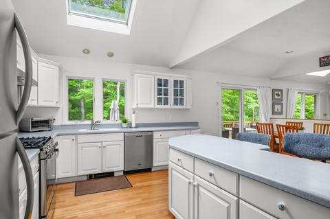 71 Forest Hills Rd, Cotuit, MA 02635 photo 11