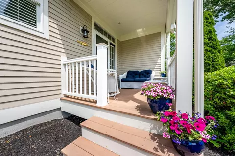 9 Chadwick Ct, Mashpee, MA 02649 photo 4