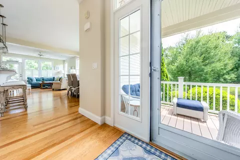 9 Chadwick Ct, Mashpee, MA 02649 photo 5