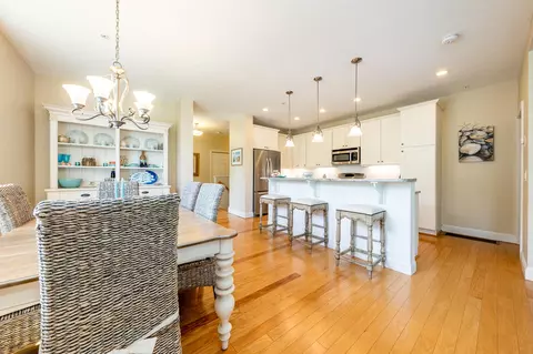 9 Chadwick Ct, Mashpee, MA 02649 photo 10