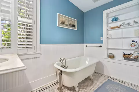 7 N Water St, Onset, MA 02558 photo 18
