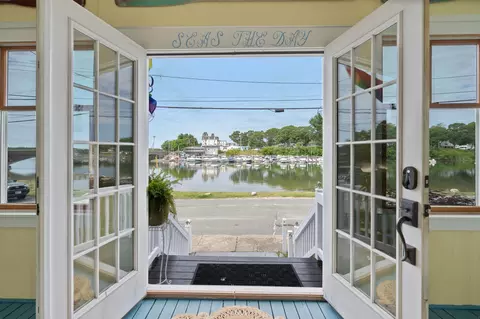 7 N Water St, Onset, MA 02558 photo 3
