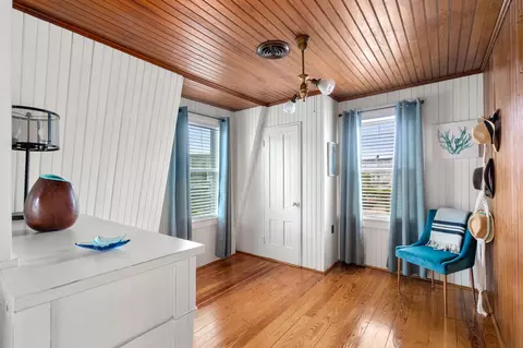 7 N Water St, Onset, MA 02558 photo 24