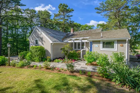 160 Marston Ave #15, Hyannis Port, MA 02647 photo 1
