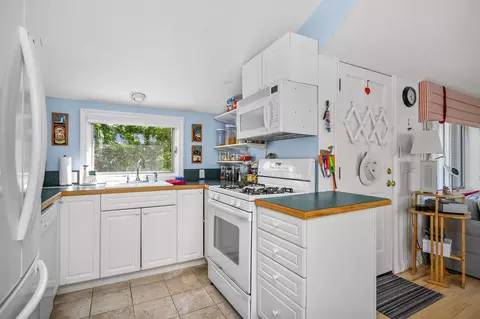 160 Marston Ave #15, Hyannis Port, MA 02647 photo 20