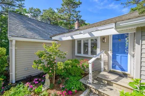 160 Marston Ave #15, Hyannis Port, MA 02647 photo 3