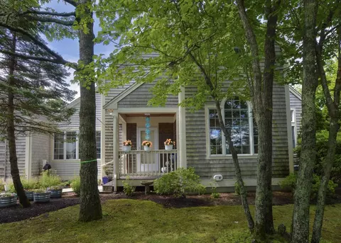 30 Gold Leaf Ln, Mashpee, MA 02649 photo 1
