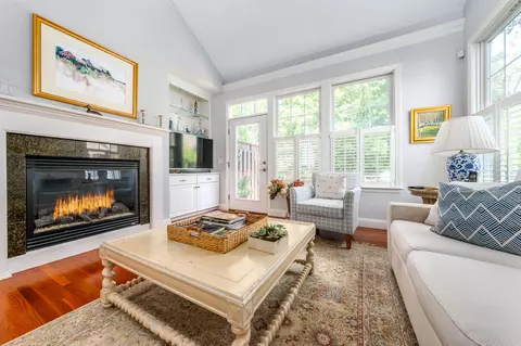 18 Chadwick Ct, Mashpee, MA 02649 photo 10