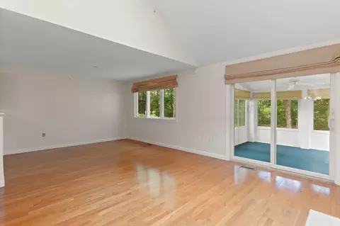15 Executive Dr, Mashpee, MA 02649 photo 8