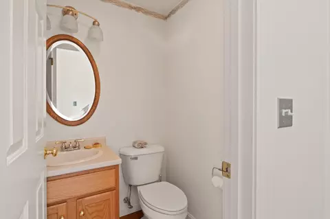 15 Executive Dr, Mashpee, MA 02649 photo 4
