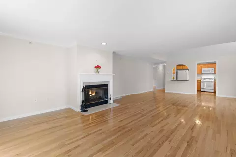 14 Beacon Ct, Mashpee, MA 02649 photo 9