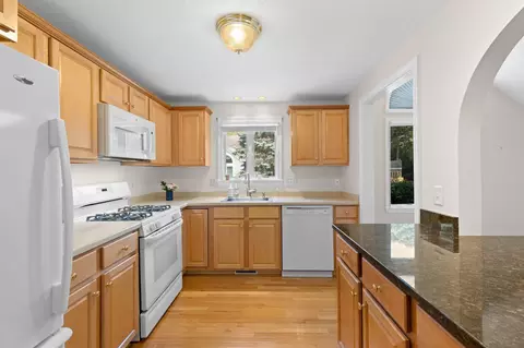 14 Beacon Ct, Mashpee, MA 02649 photo 16
