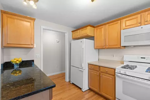 14 Beacon Ct, Mashpee, MA 02649 photo 17