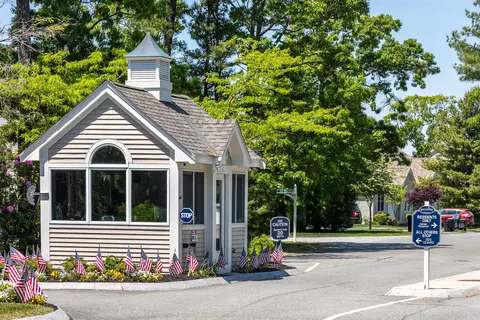 14 Beacon Ct, Mashpee, MA 02649 photo 38