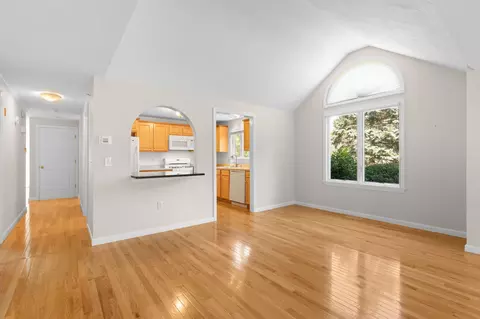 14 Beacon Ct, Mashpee, MA 02649 photo 10