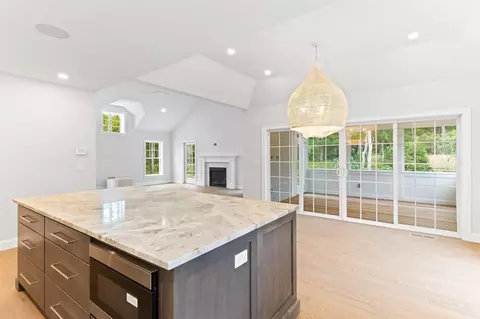76 Cobblestone Cir, Mashpee, MA 02649 photo 14