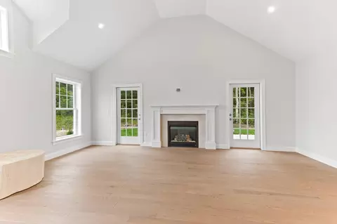 76 Cobblestone Cir, Mashpee, MA 02649 photo 9
