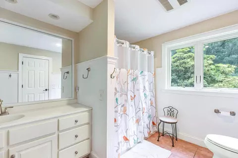 508 Cotuit Bay Dr, Cotuit, MA 02635 photo 12