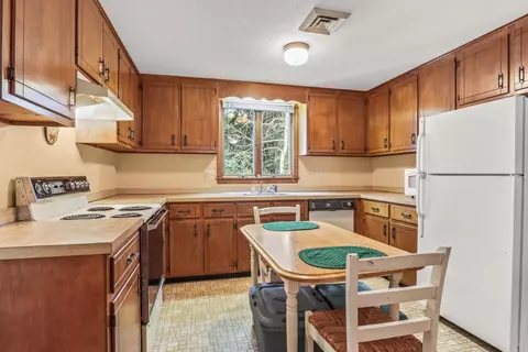 75 James Otis Rd, Centerville, MA 02632 photo 9