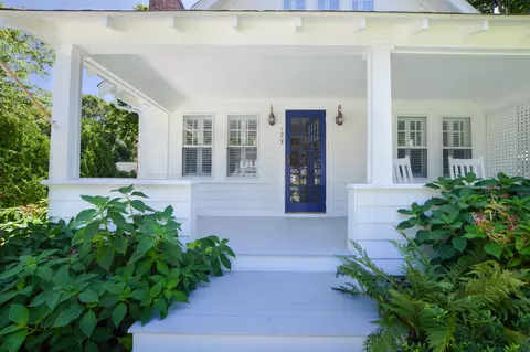 123 School St, Cotuit, MA 02635 photo 3