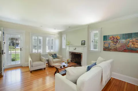 123 School St, Cotuit, MA 02635 photo 6