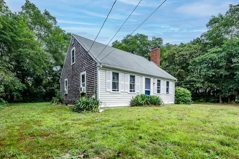 75 Meadow Dr, Eastham, MA 02642 photo 3