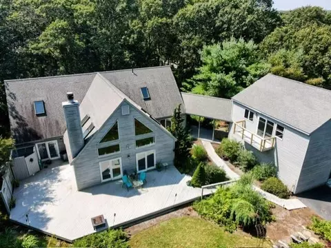 342 High St, West Barnstable, MA 02668 photo 3