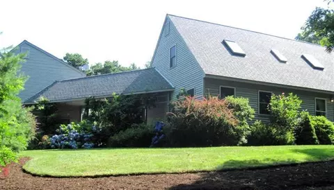 342 High St, West Barnstable, MA 02668 photo 2