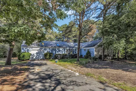11 Barnacle Ln, Mashpee, MA 02649 photo 38