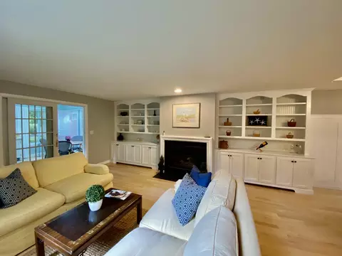 8 Executive Dr, Mashpee, MA 02649 photo 11