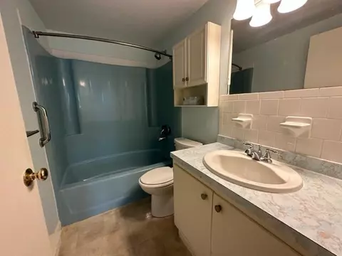 855 W Main St #9, Hyannis, MA 02601 photo 14