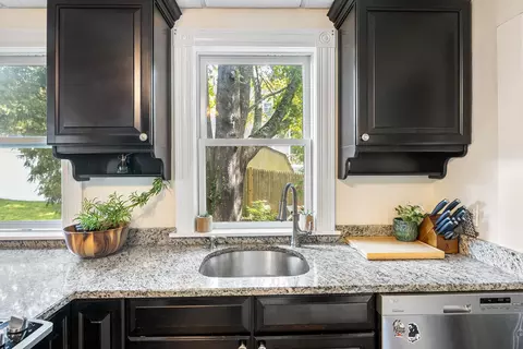 10 Cotuit Rd, Bourne, MA 02532 photo 12