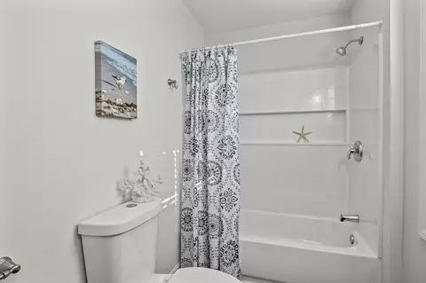 200 Griffin St, Fall River, MA 02724 photo 14