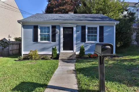 200 Griffin St, Fall River, MA 02724 photo 2