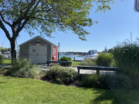 34 Silver Ln, Hyannis, MA 02601 photo 22