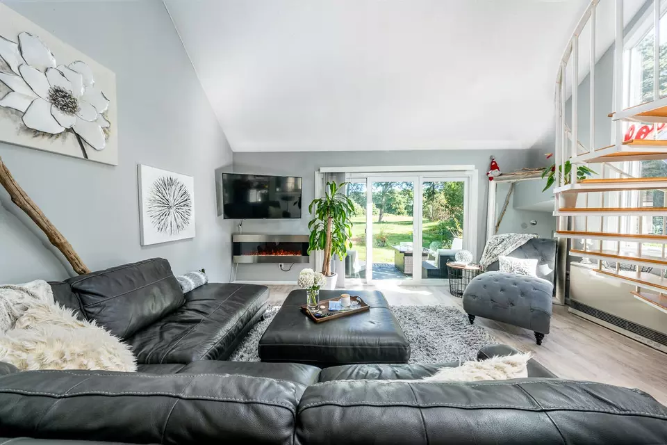 38 Trevor Ln, Brewster, MA 02631 33 Photos Movoto