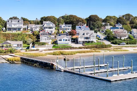 90 Circuit Ave, Pocasset, MA 02559 photo 10