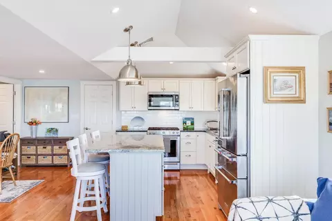 90 Circuit Ave, Pocasset, MA 02559 photo 25