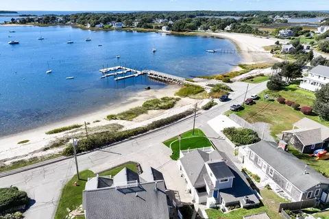 90 Circuit Ave, Pocasset, MA 02559 photo 15