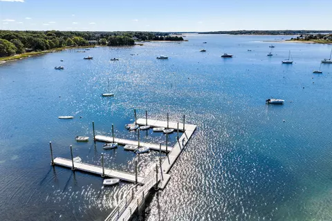 90 Circuit Ave, Pocasset, MA 02559 photo 19