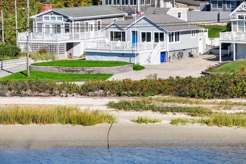 90 Circuit Ave, Pocasset, MA 02559 photo 11