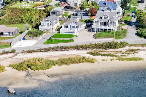 90 Circuit Ave, Pocasset, MA 02559 photo 20
