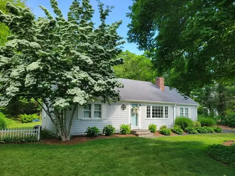 86 Mooring Dr, Cotuit, MA 02635 photo 3