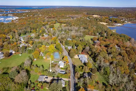 1208 County Rd, Cataumet, MA 02534 photo 2