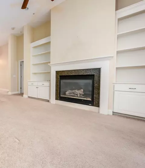Living - 14 Chadwick Court Ct, Mashpee, MA 02649 photo 2 of 3