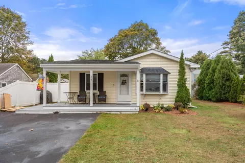16 Monack Rd, Buzzards Bay, MA 02532 photo 1