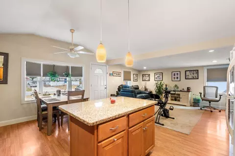 16 Monack Rd, Buzzards Bay, MA 02532 photo 11