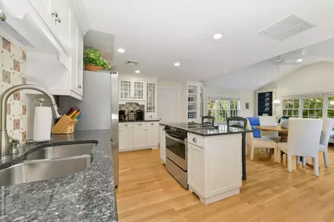 48 Pine Ln, Osterville, MA 02655 photo 15