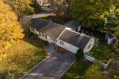 48 Pine Ln, Osterville, MA 02655 photo 2