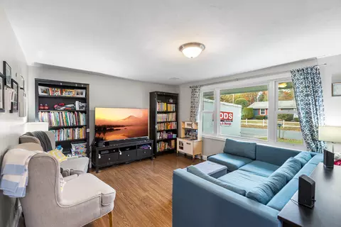 1 Daniel Rd, Wareham, MA 02571 photo 4